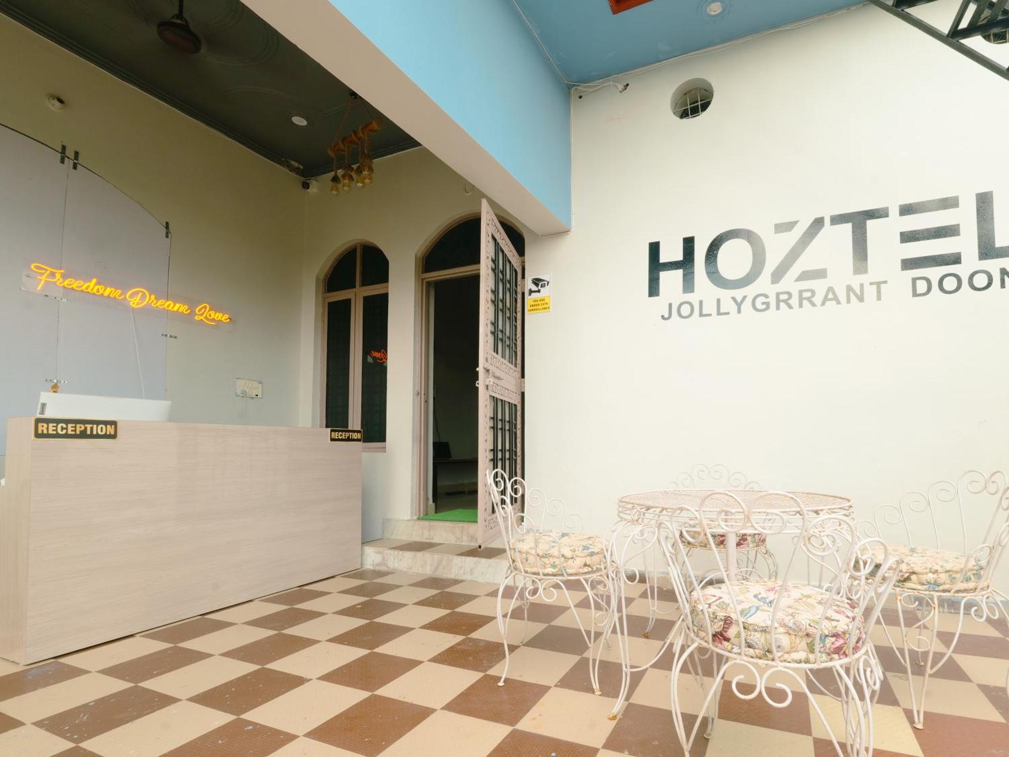 Hoztel Jollygrrant Doon Hostel Rāni Pokhri Екстериор снимка