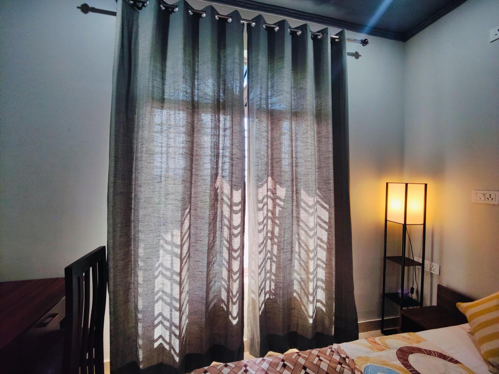 Hoztel Jollygrrant Doon Hostel Rāni Pokhri Екстериор снимка